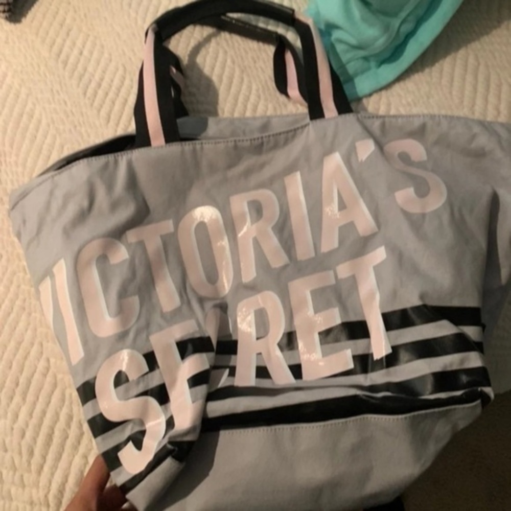 Victoria’s Secret Tote